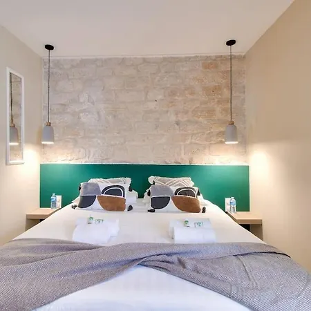 Cozy Historic Center & Montmartre