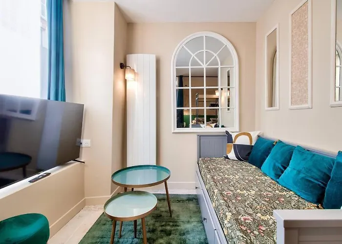 Cozy Historic Center & Montmartre Апартаменты *